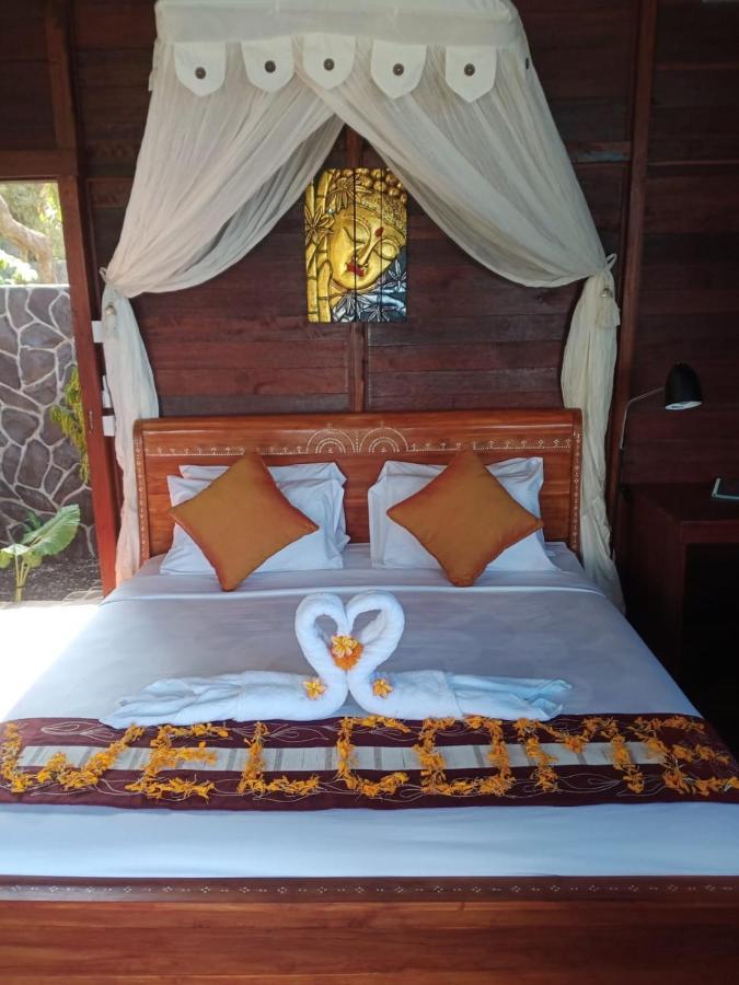 Wooden House Candidasa Manggis Buitenkant foto